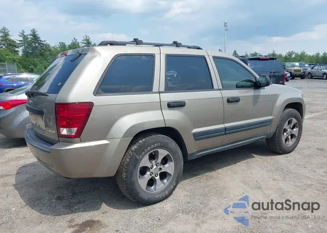 2005 Jeep Grand Cherokee Laredo z USA, uszkodzony, nr VIN 1J4GR48K55C693357